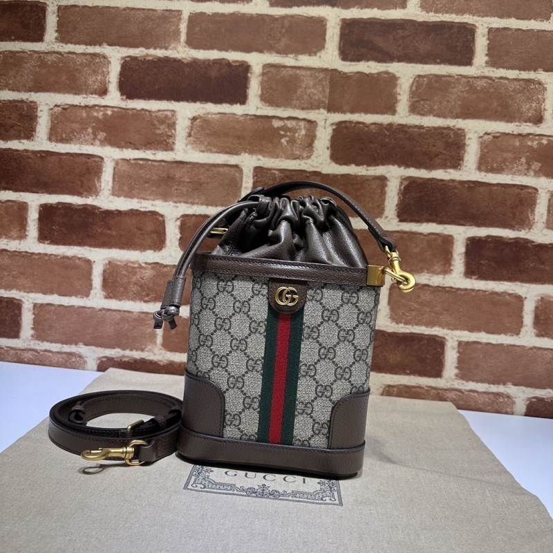 G*u*i bucket bags